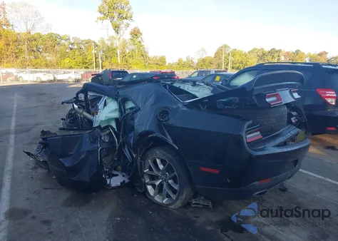 2021 Dodge Challenger R/T Scat Pack z USA, uszkodzony, nr VIN 2C3CDZFJ3MH517028